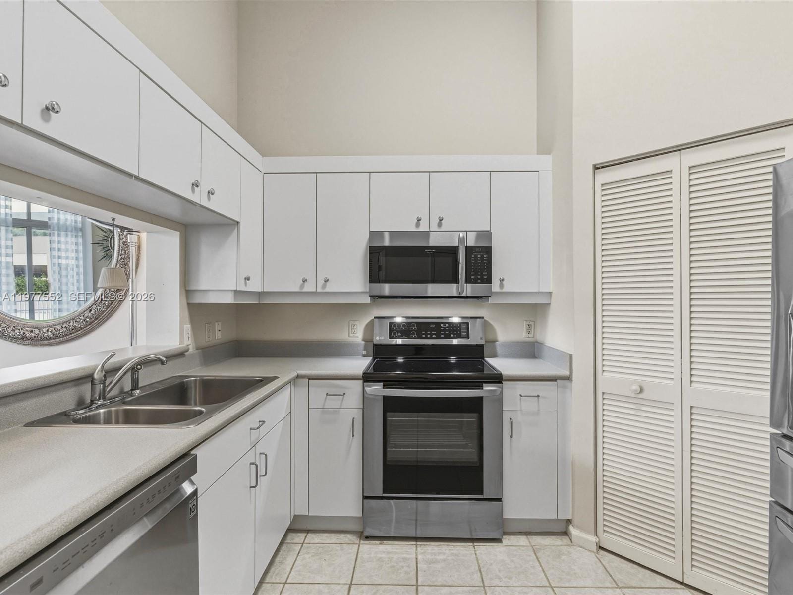 701 Brickell Key Boulevard 301, Miami, FL 33131 photo 9