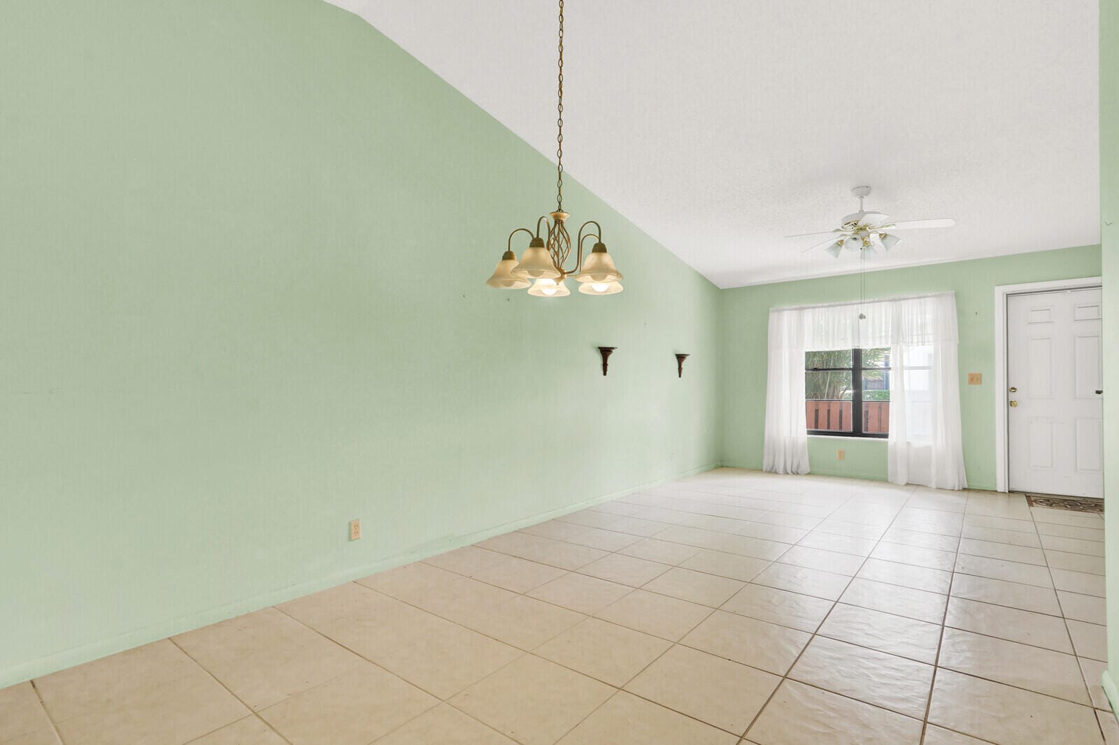 8091 SE Villa Circle — photo 5