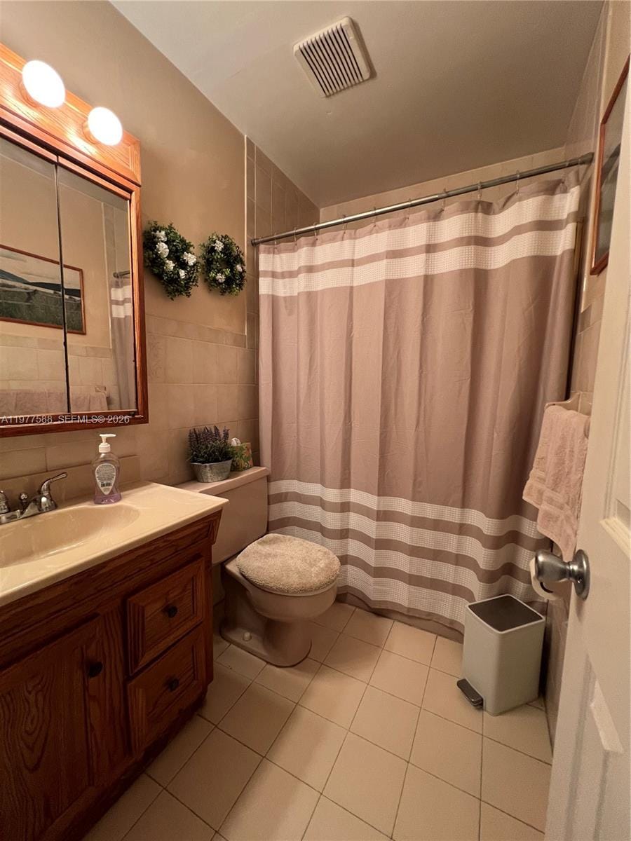 18160 NW 82nd Avenue, Hialeah, FL 33015 photo 14