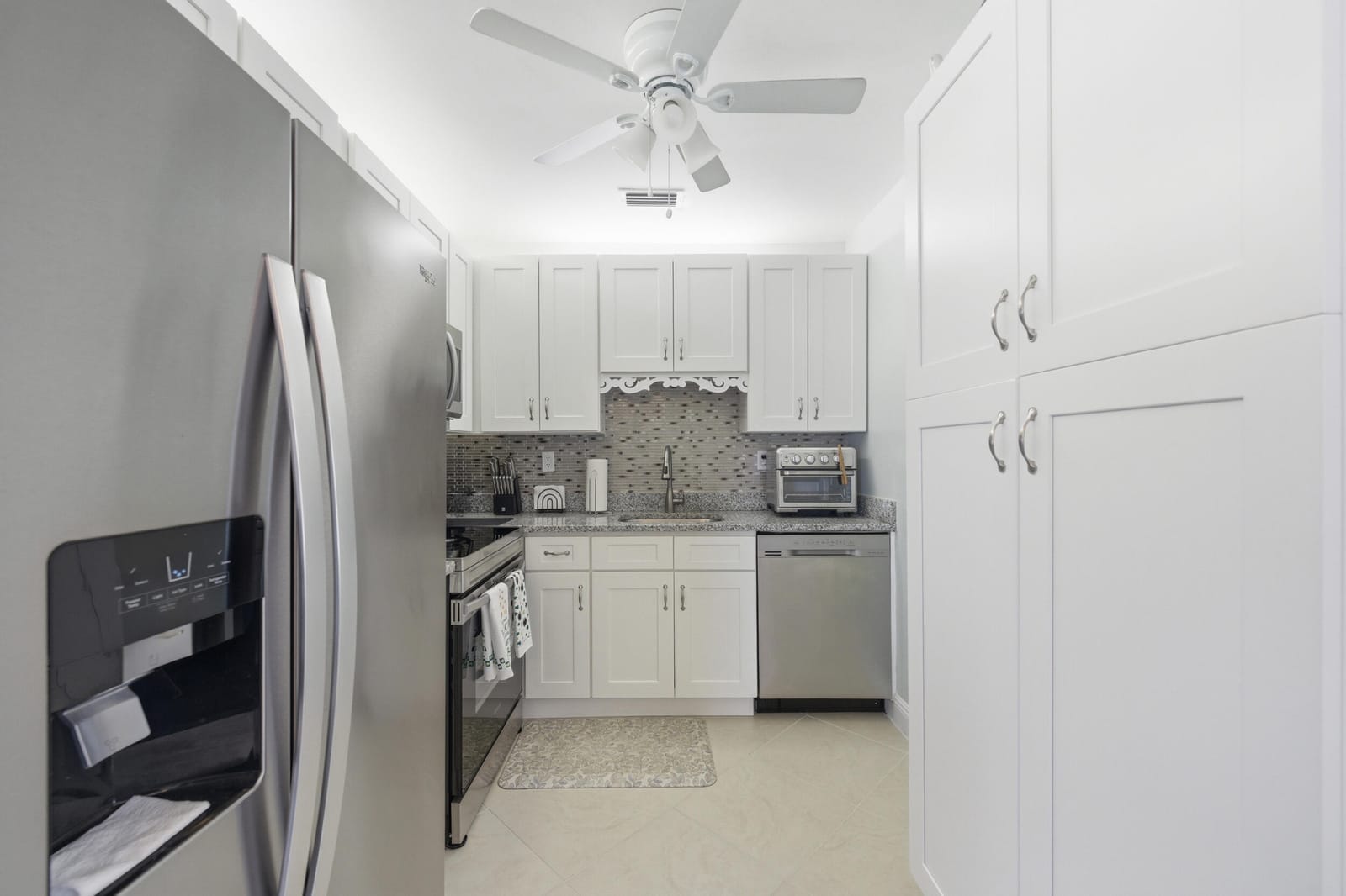 815 Flanders Q — photo 8