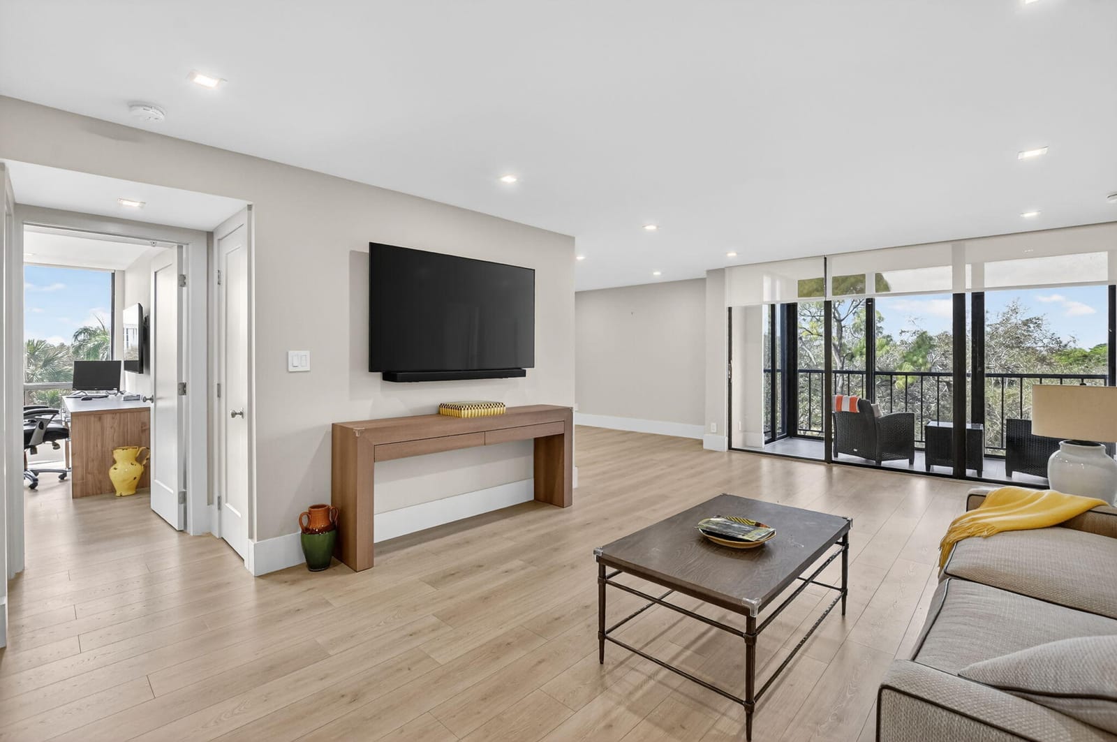 7847 Lakeside Boulevard 1051 — photo 3