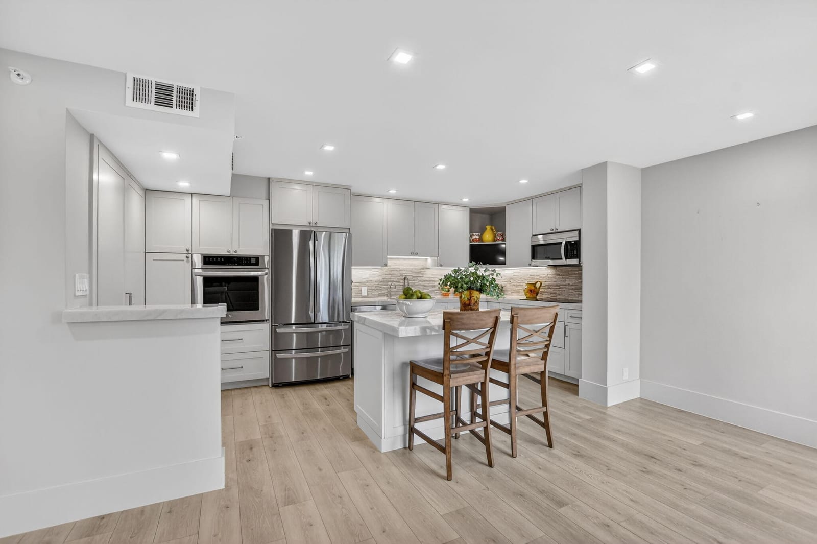 7847 Lakeside Boulevard 1051 — photo 8