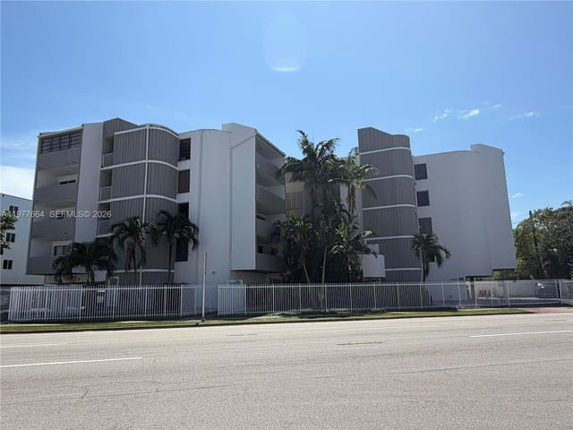 2000 Biarritz Drive 201, Miami Beach, FL 33141