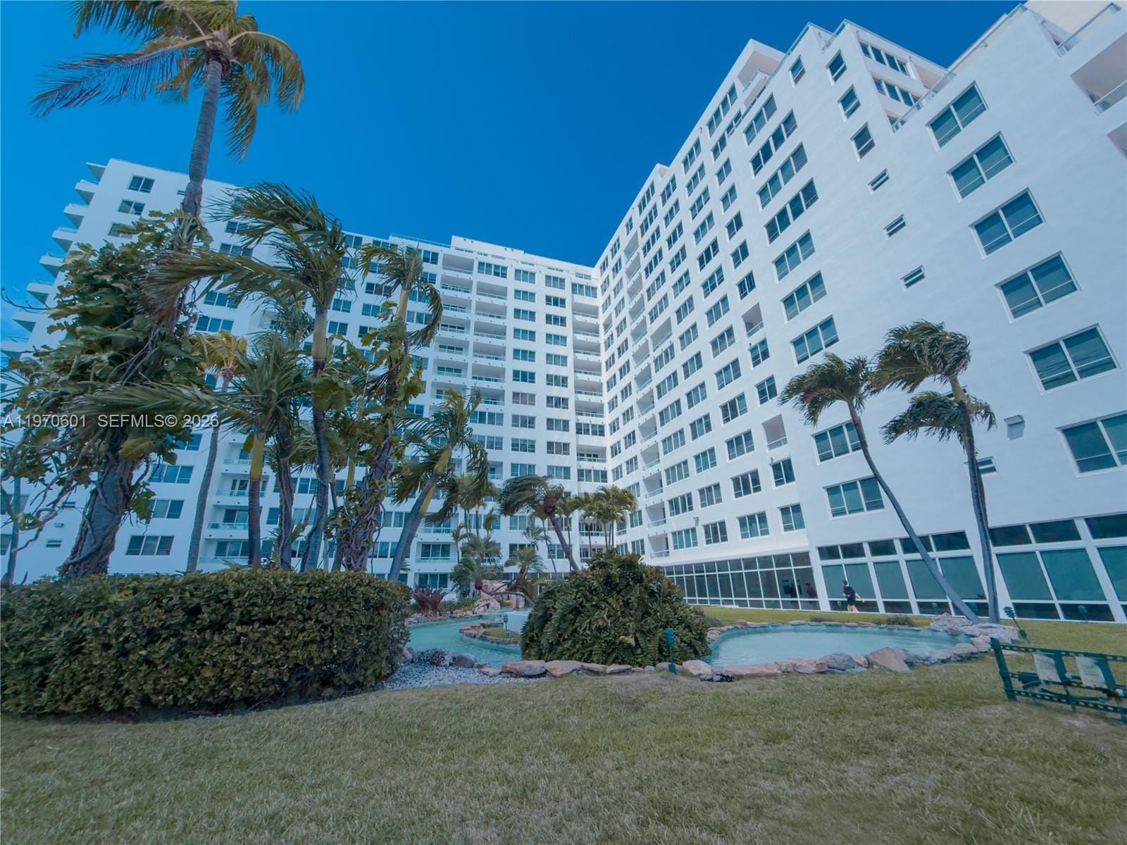 5005 Collins Avenue 825 — photo 2