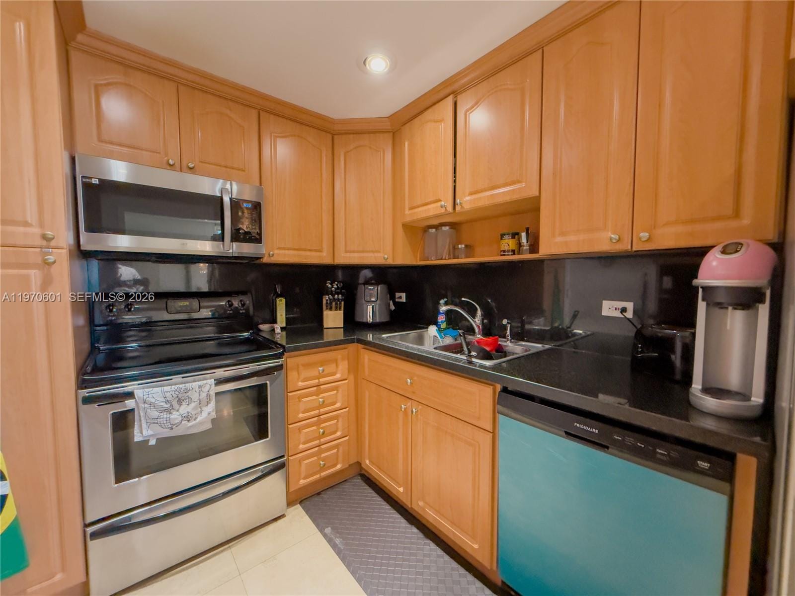 5005 Collins Avenue 825 — photo 5