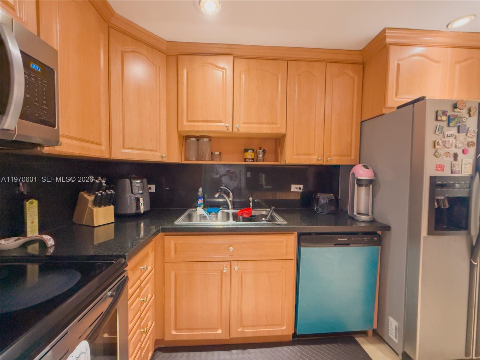 5005 Collins Avenue 825 — photo 9