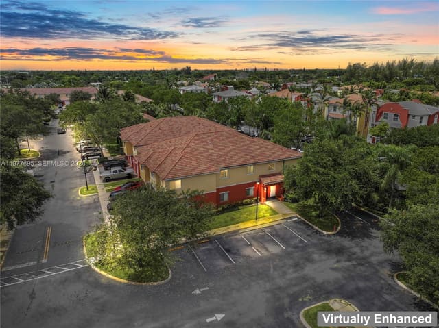 3335 Palomino Drive 323-3, Davie, FL 33024