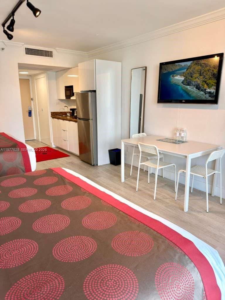 19201 Collins Avenue 933, Sunny Isles Beach, FL 33160 photo 13