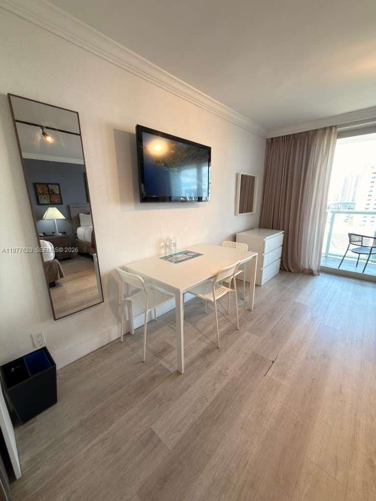 19201 Collins Avenue 933, Sunny Isles Beach, FL 33160 photo 10