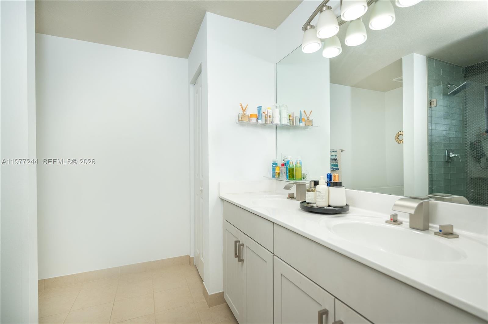 340 NE 194th Lane, Miami, FL 33179 photo 18