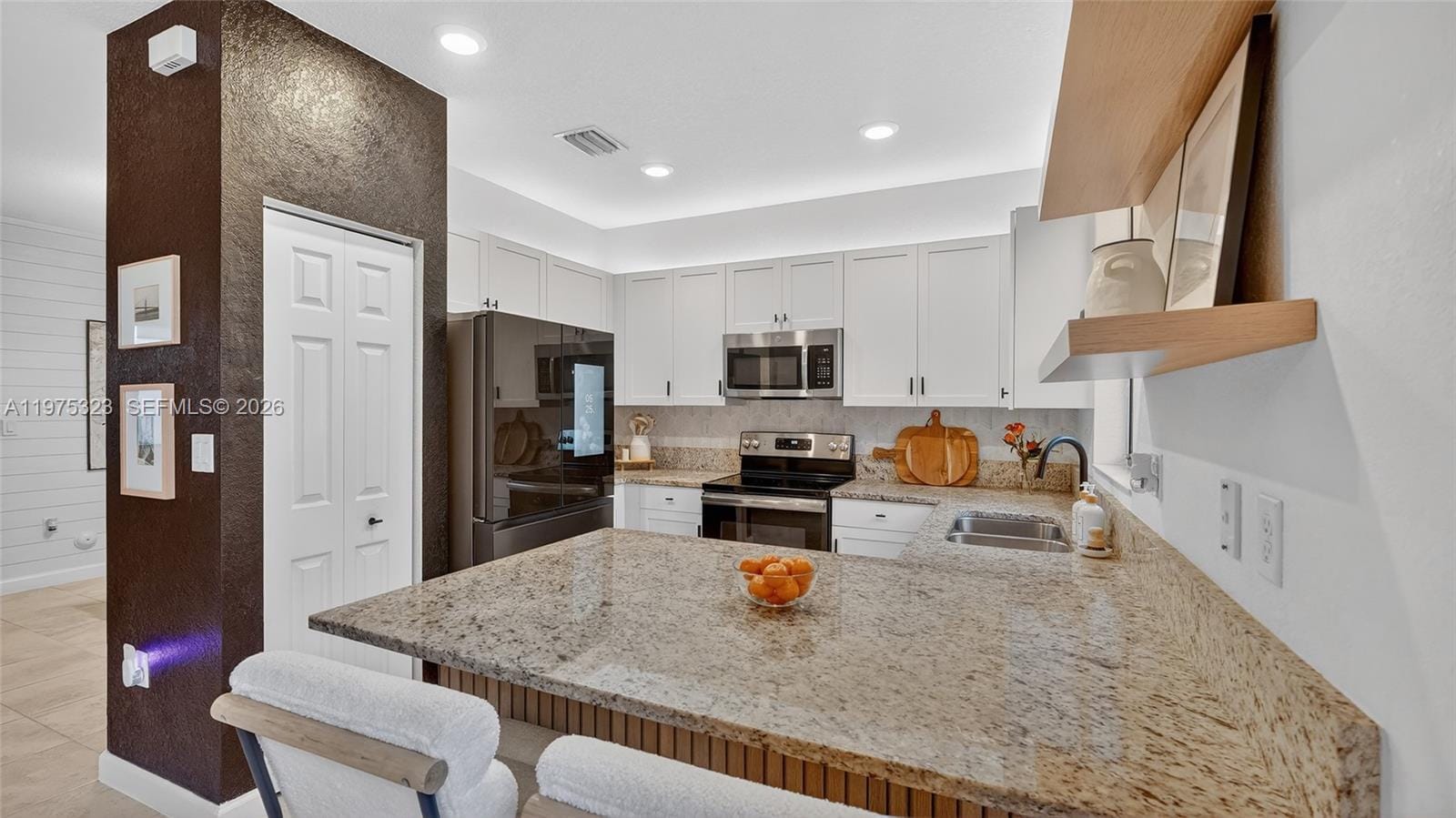10324 W 34th Court, Hialeah, FL 33018 photo 6