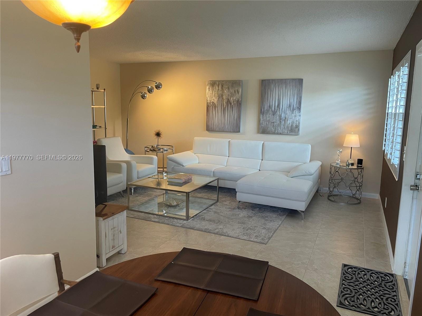 145 Newport J 145 145 — photo 2