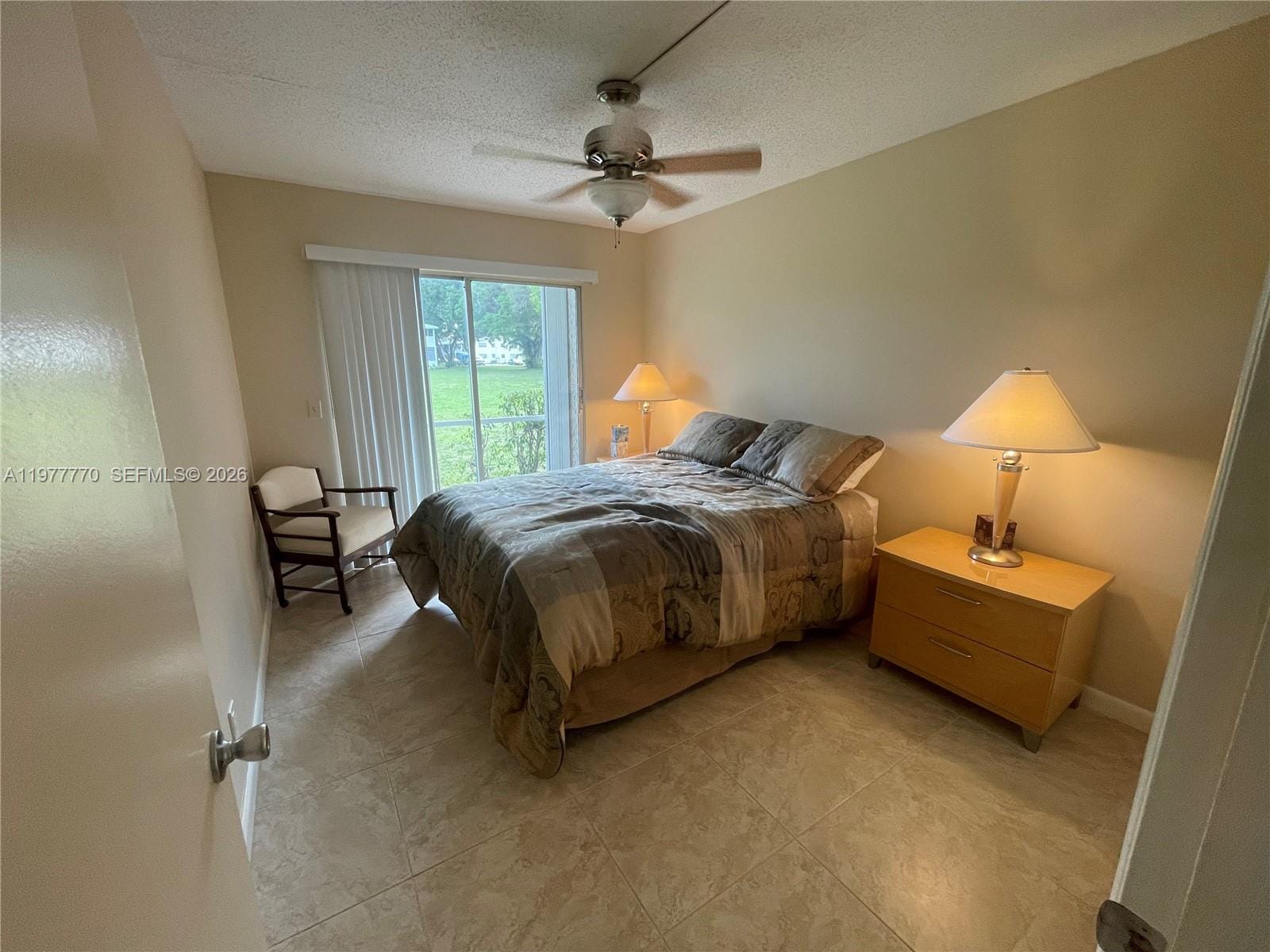 145 Newport J 145 145 — photo 11