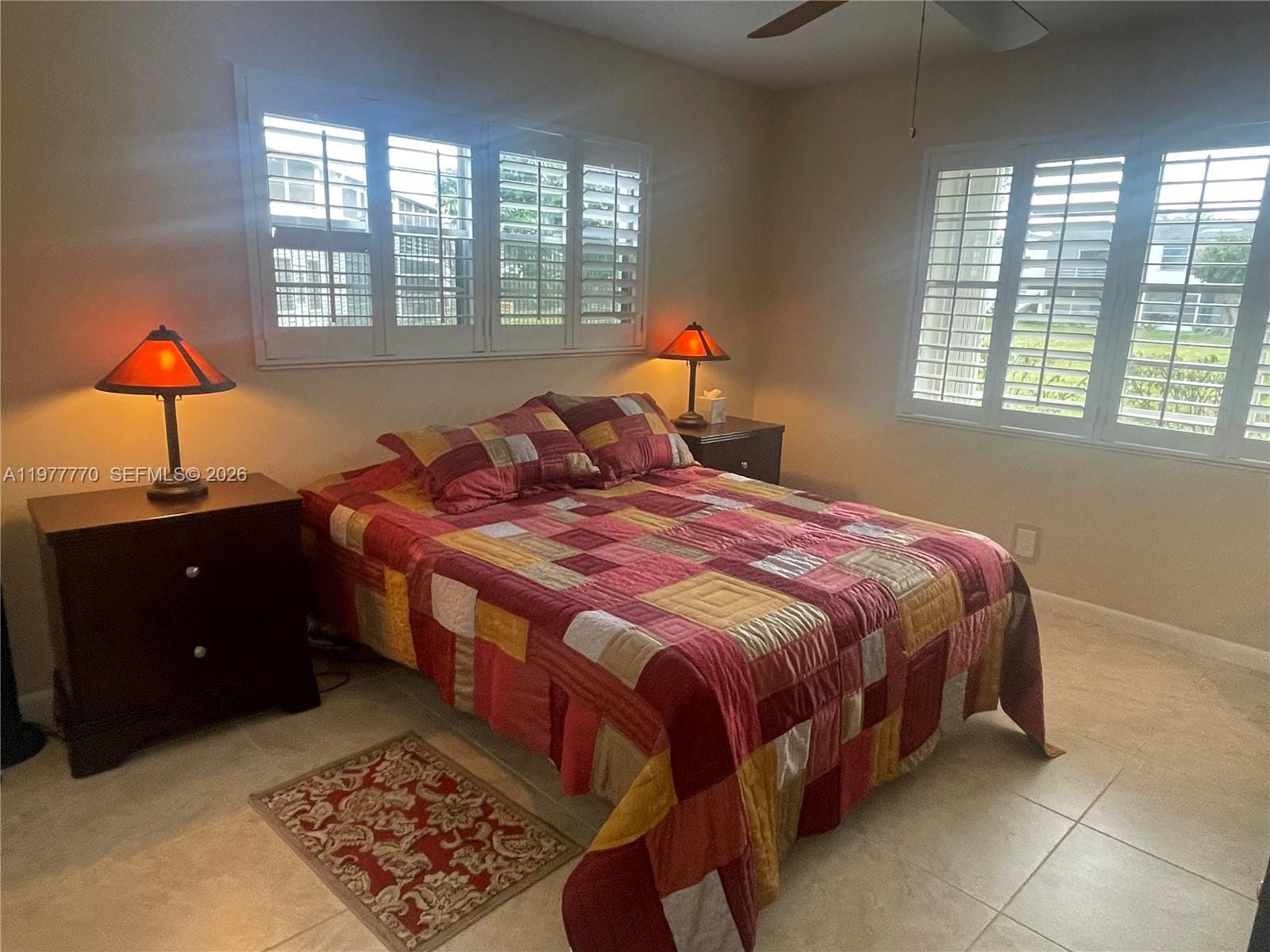 145 Newport J 145 145 — photo 7