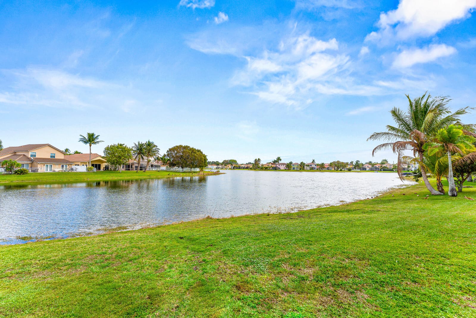 7839 Forestay Drive — photo 3