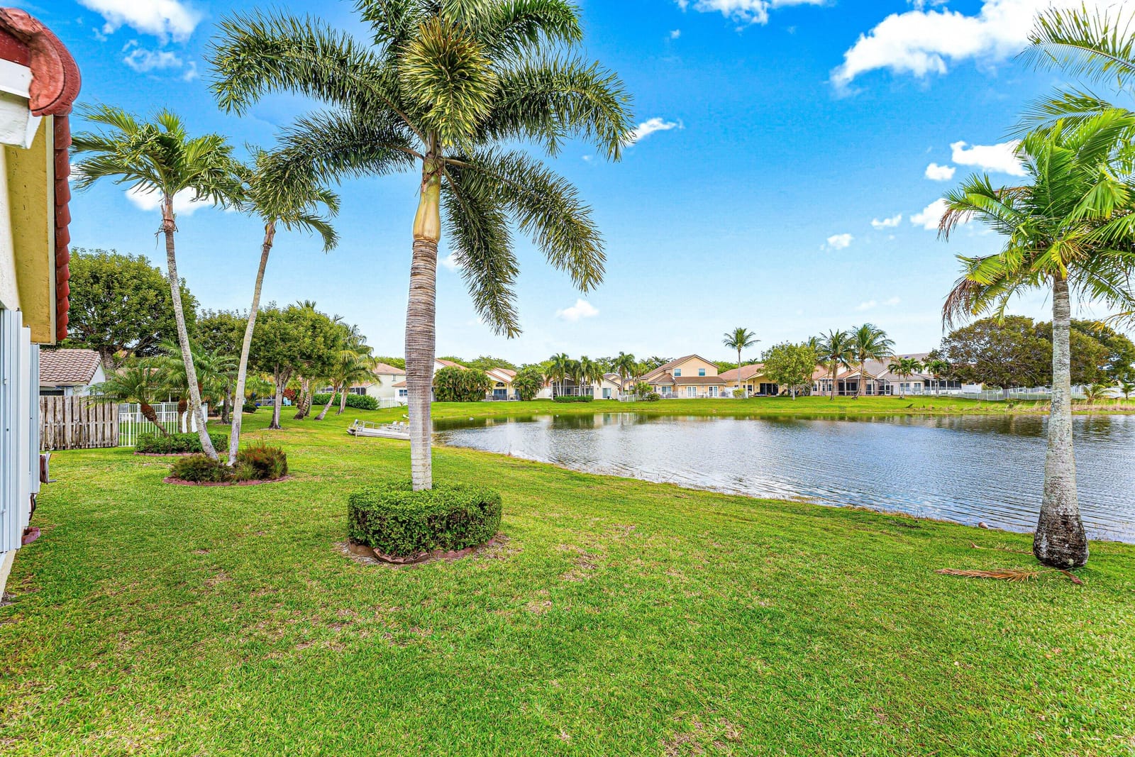 7839 Forestay Drive — photo 4
