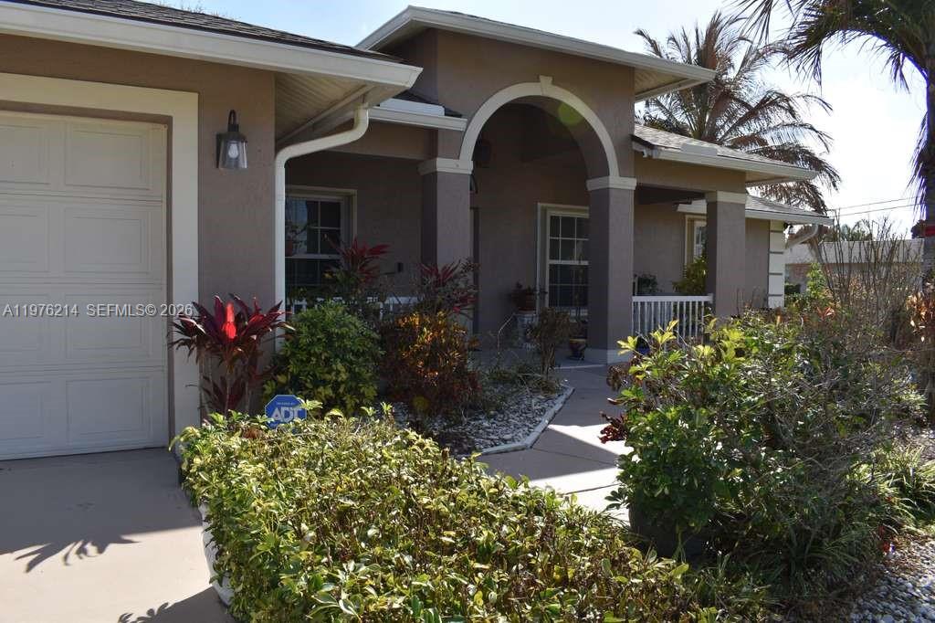 1084 SW Di Lido Lane, Port St. Lucie, FL 34953, Port St Lucie