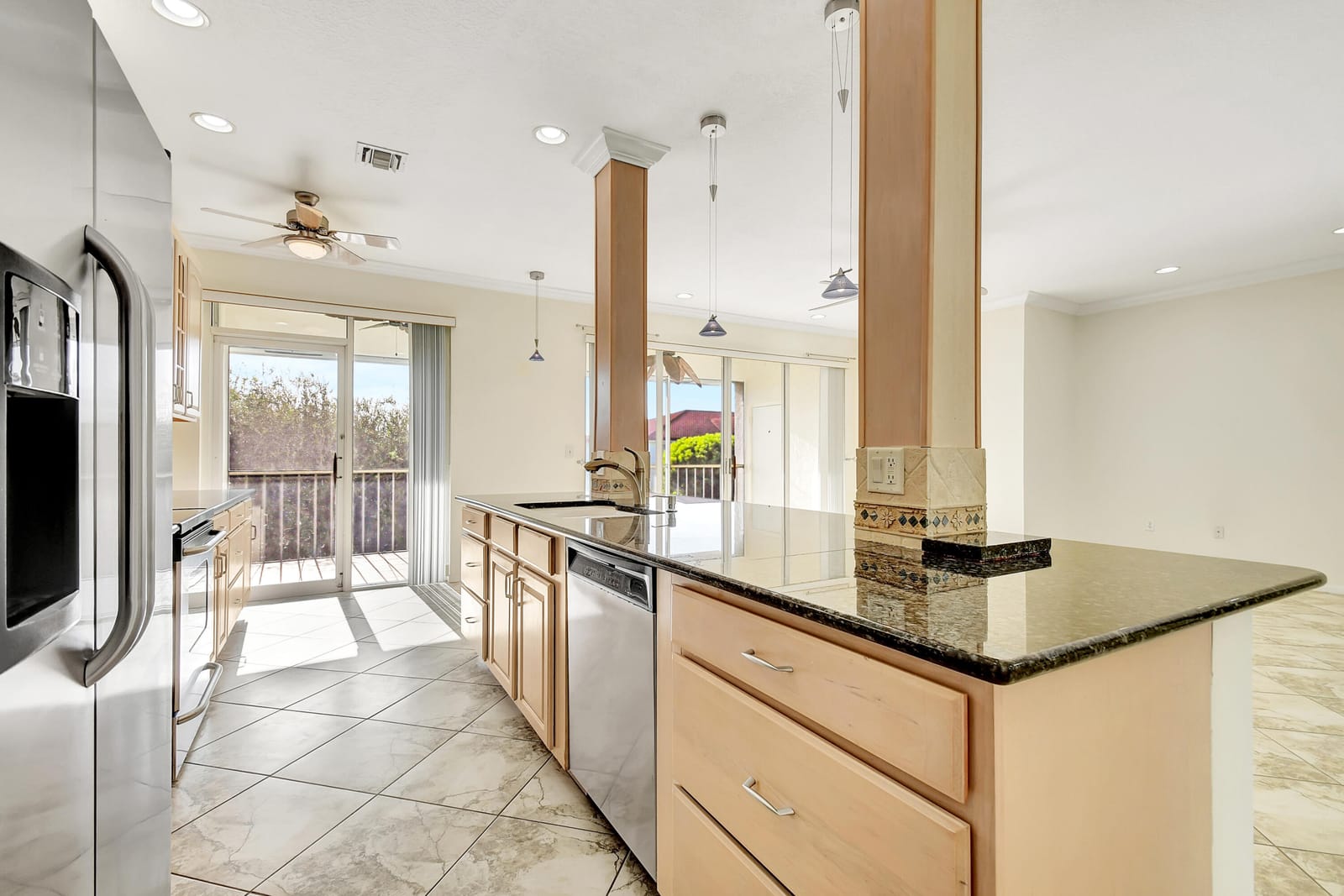 104 Half Moon Circle # C3, Hypoluxo, FL 33462 photo 13