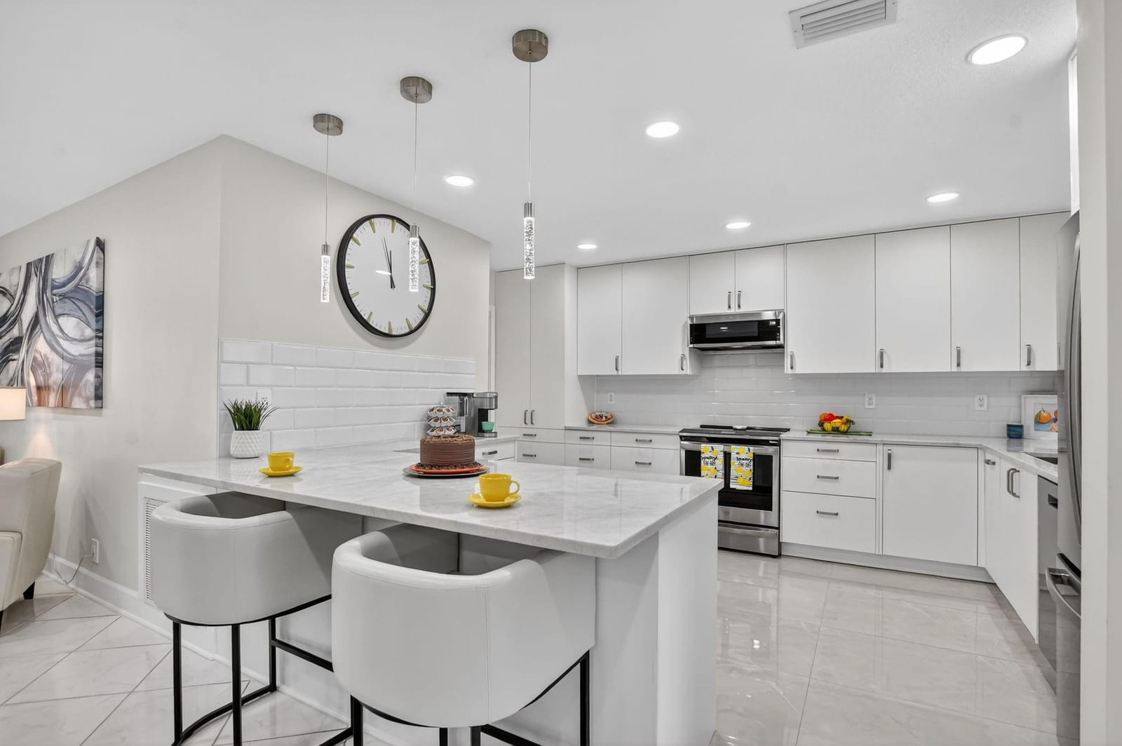 2062 SW 15th Place — photo 11