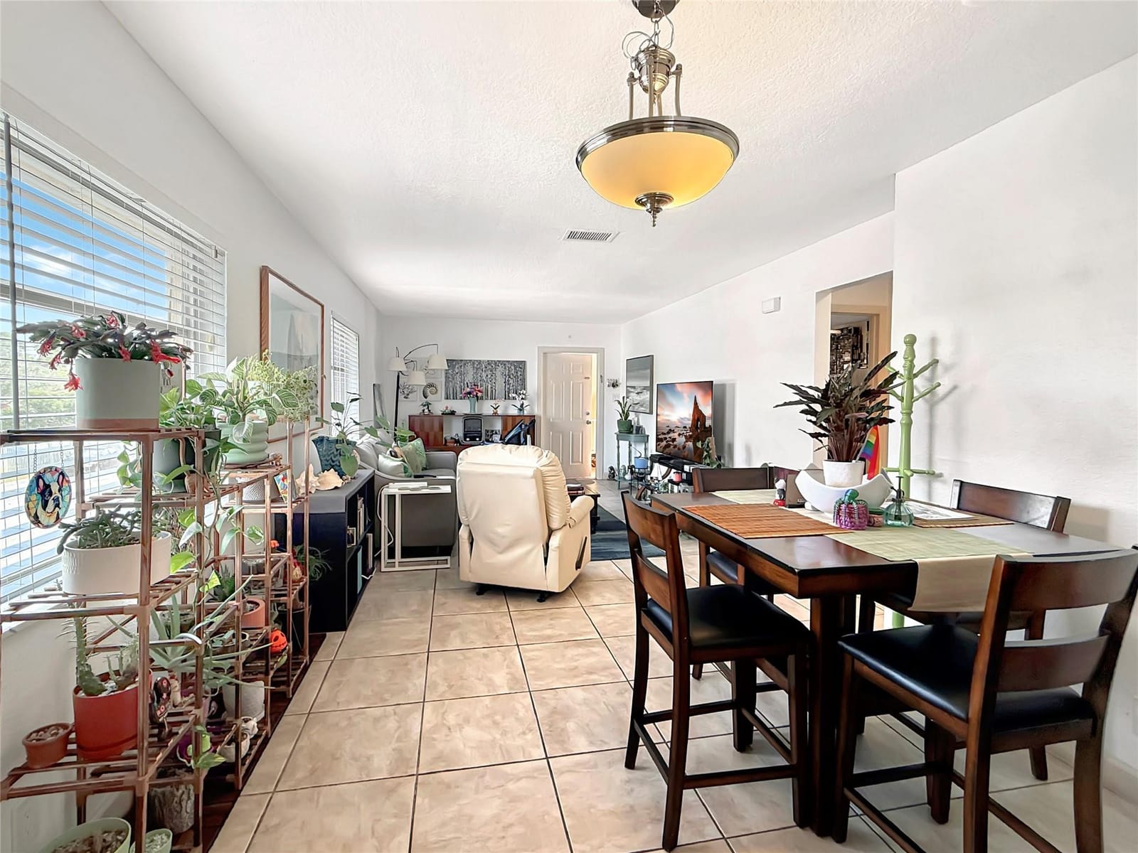 2607 NE 8th Avenue 48 — photo 2