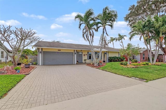 2694 SW 14th Drive, Deerfield Beach, FL 33442