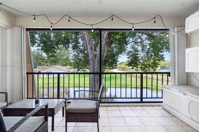 3660 Citrus Trace 4, sold in Isla Merita, Davie, FL