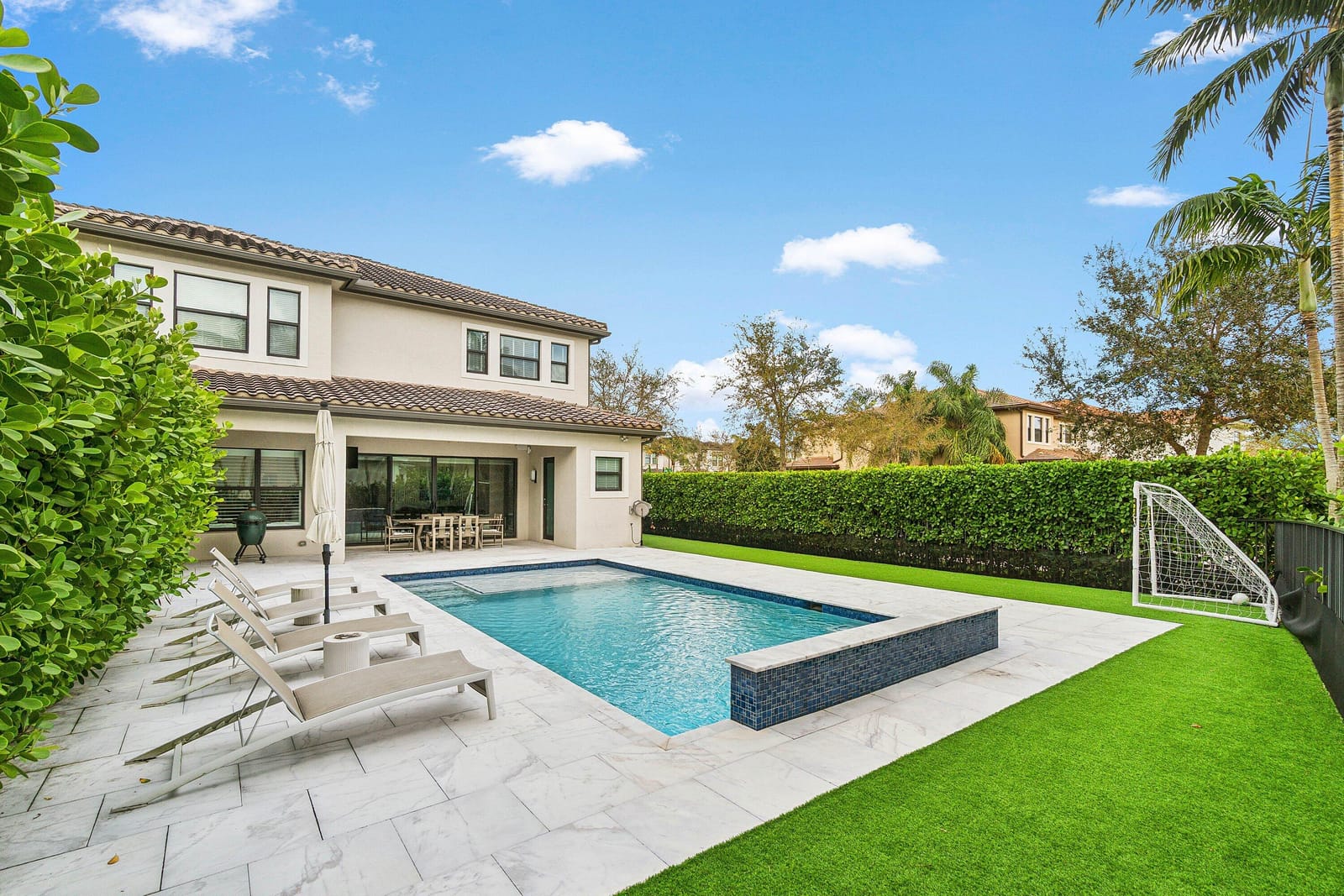 9566 Eden Roc Court — photo 3