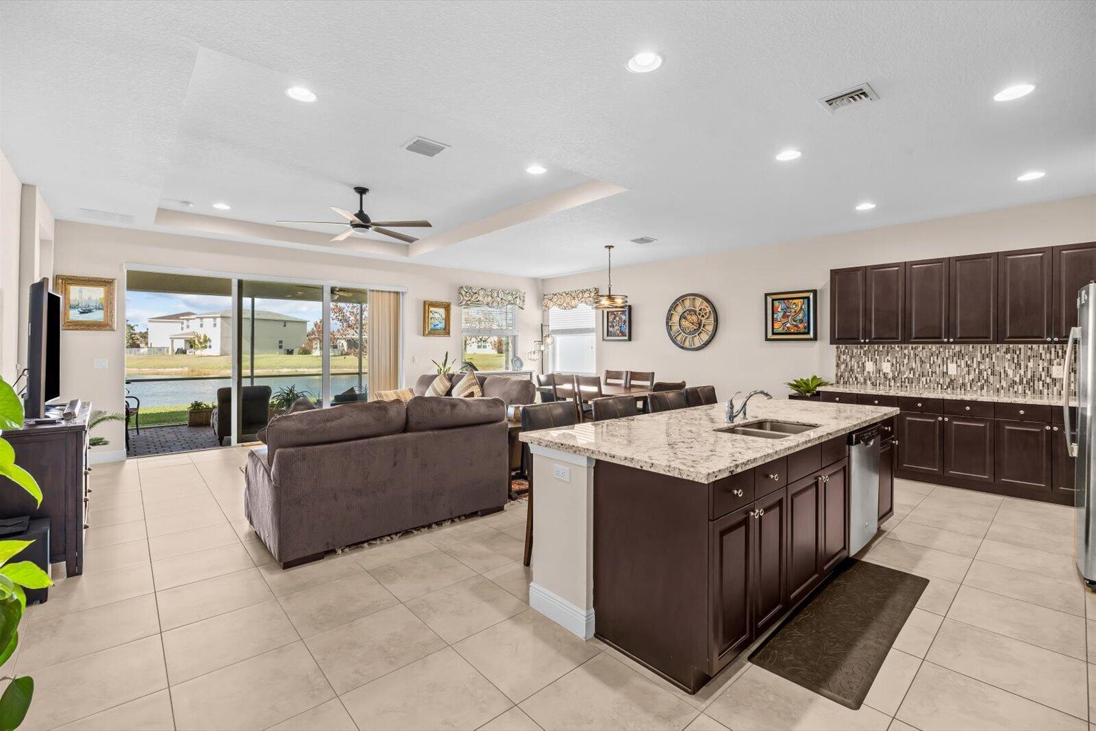 1114 NW Demedici Rd Road — photo 6