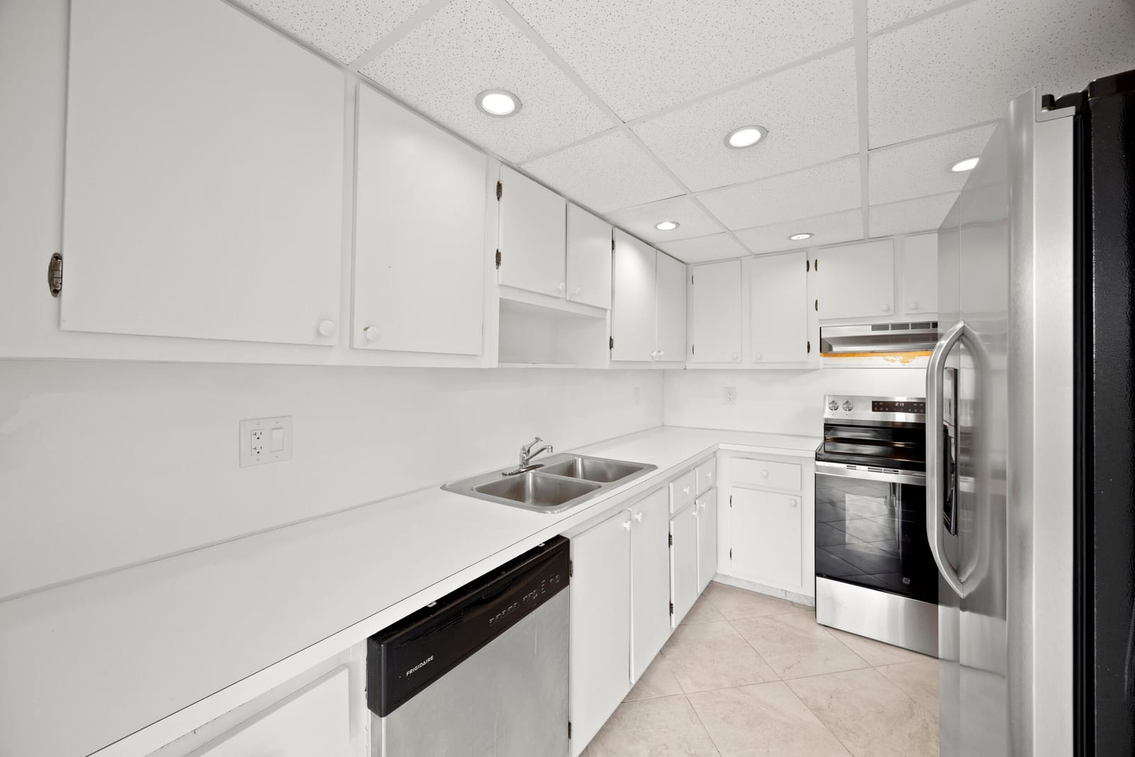 1401 S Federal Highway 220 — photo 12