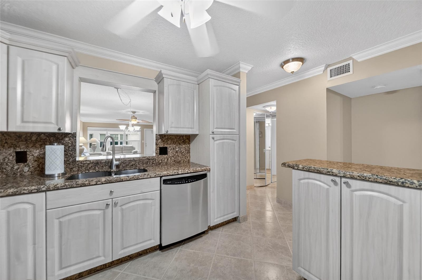 18730 Stewart Circle 7 — photo 3