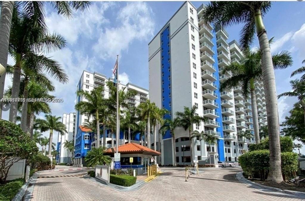 5077 NW 7th Street 903, Miami, FL 33126 photo 12