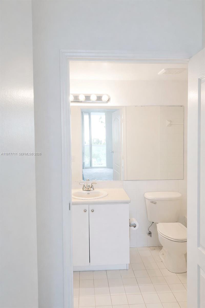 5077 NW 7th Street 903, Miami, FL 33126 photo 7