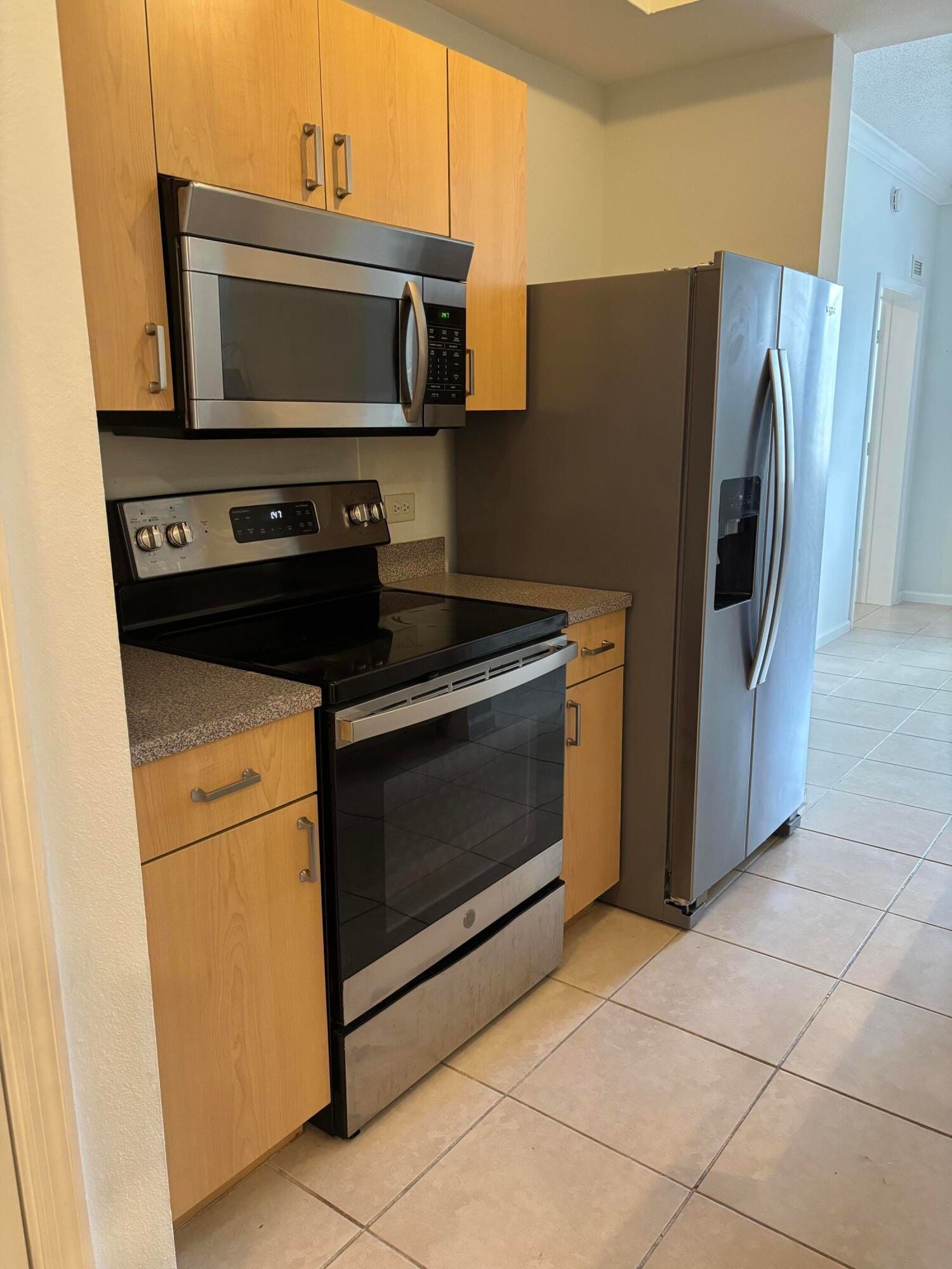 533 NE 3rd Avenue 204, Fort Lauderdale, FL 33301 photo 13