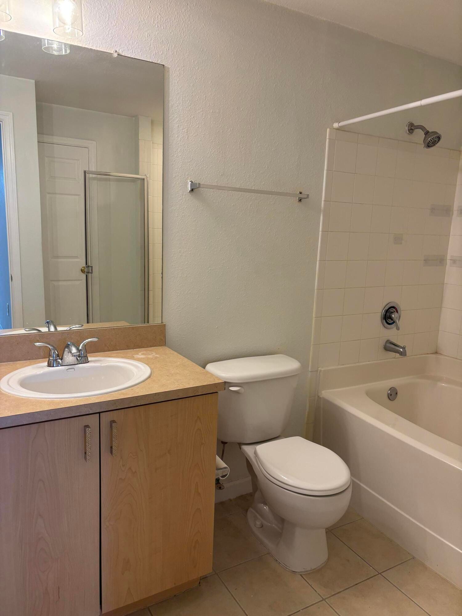 533 NE 3rd Avenue 204, Fort Lauderdale, FL 33301 photo 18
