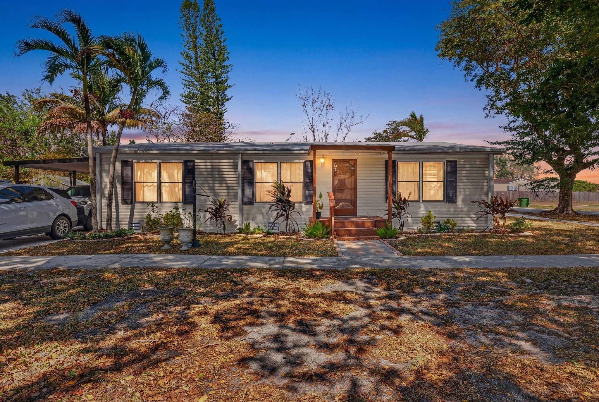 100 NW 217th Terrace, Pembroke Pines, FL 33029, Pembroke Pines