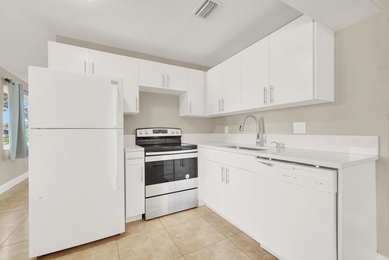 64 NE 7th Court, Deerfield Beach, FL 33441 photo 20