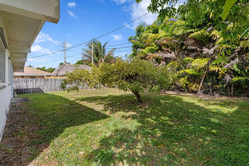 1305 SE 2nd Street, Pompano Beach, FL 33060 photo 13