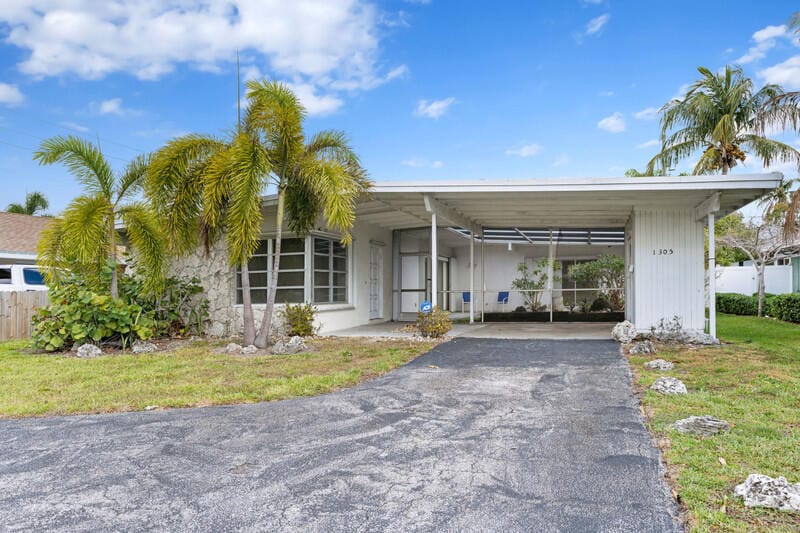 1305 SE 2nd Street, Pompano Beach, FL 33060 photo 3