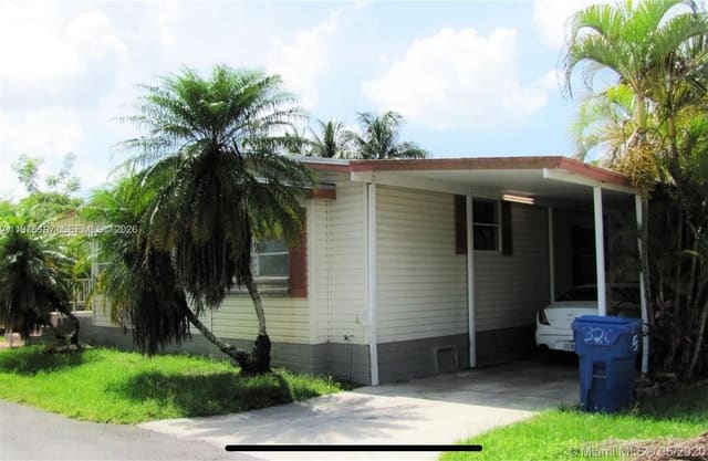 19800 SW 180 Avenue 320, sold in Americana Village Condo, Miami, FL