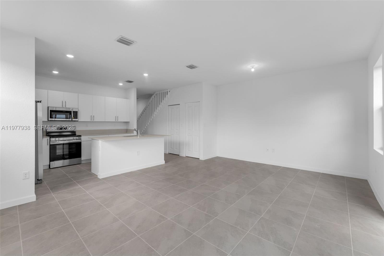 191 SE 11th Avenue — photo 12