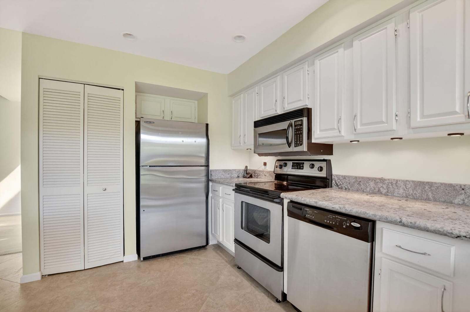19720 Sawgrass Drive 902, Boca Raton, FL 33434 photo 13