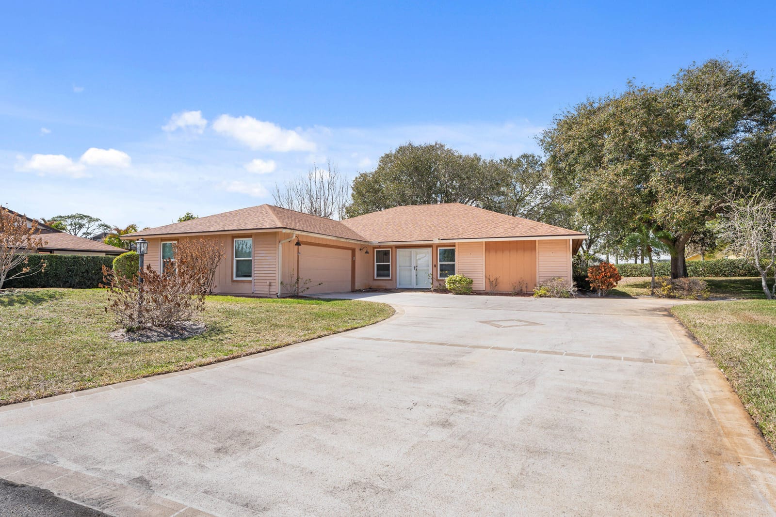 6581 SE Nantucket Court, Hobe Sound, FL 33455 photo 2