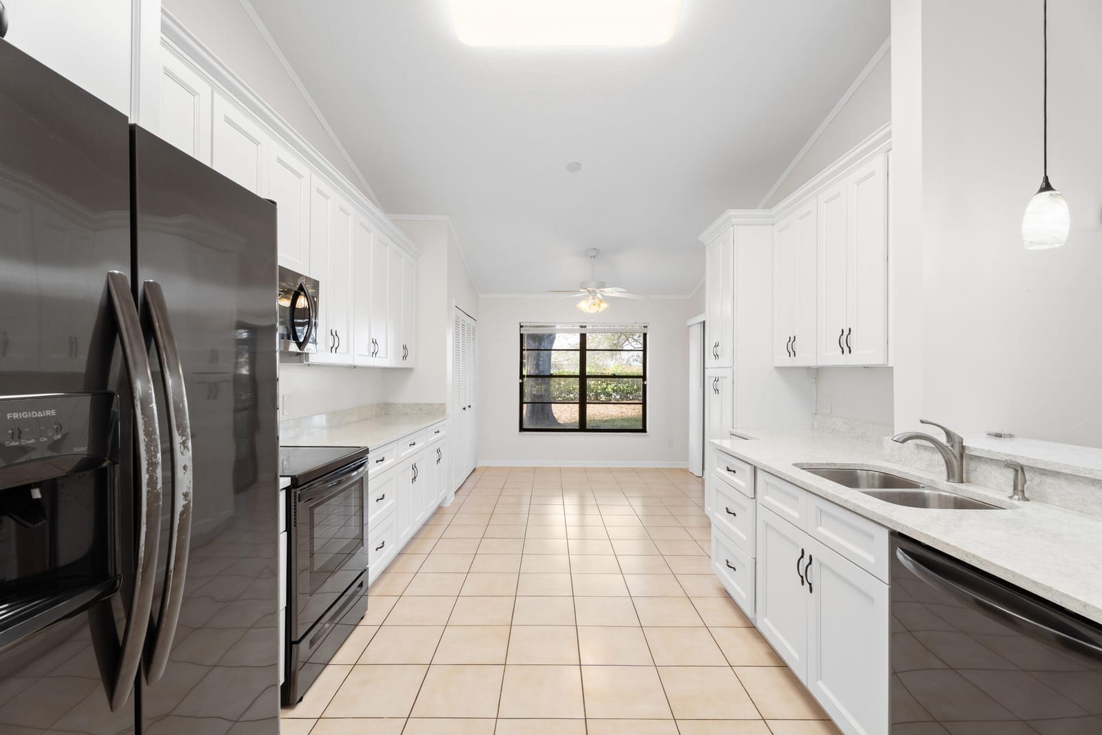 6581 SE Nantucket Court, Hobe Sound, FL 33455 photo 12