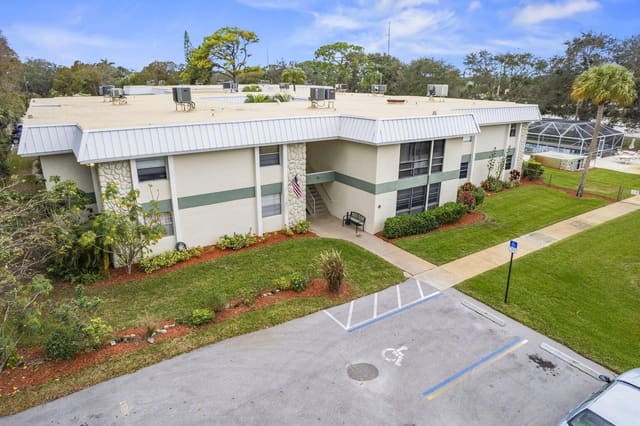 2302 Sunrise Boulevard 206, Fort Pierce, FL 34982