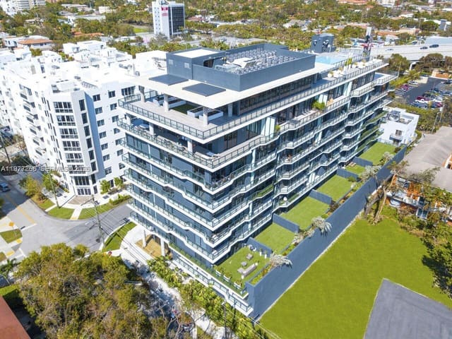 201 SW 17th Road 304, sold in Cassa Brickell Condo, Miami, FL