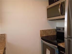 270 NE 40th Street 26 — photo 6
