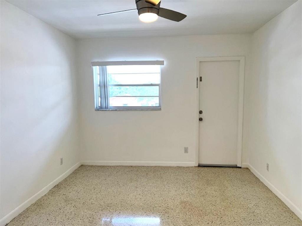 270 NE 40th Street 26 — photo 9