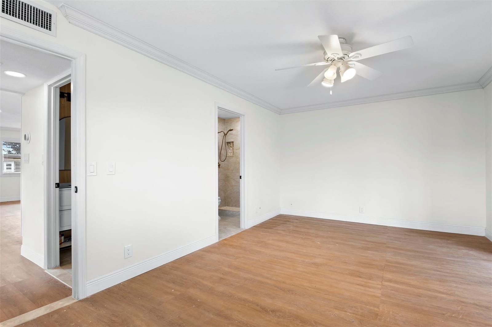 123 Seville Way 123 — photo 12