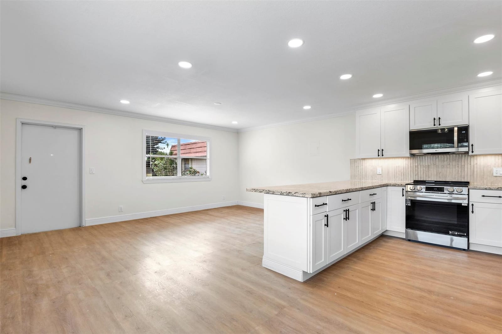 123 Seville Way 123 — photo 7