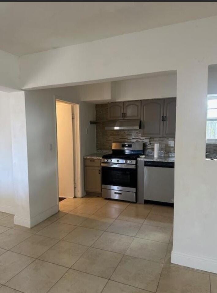 7891 Sheridan Street — photo 9